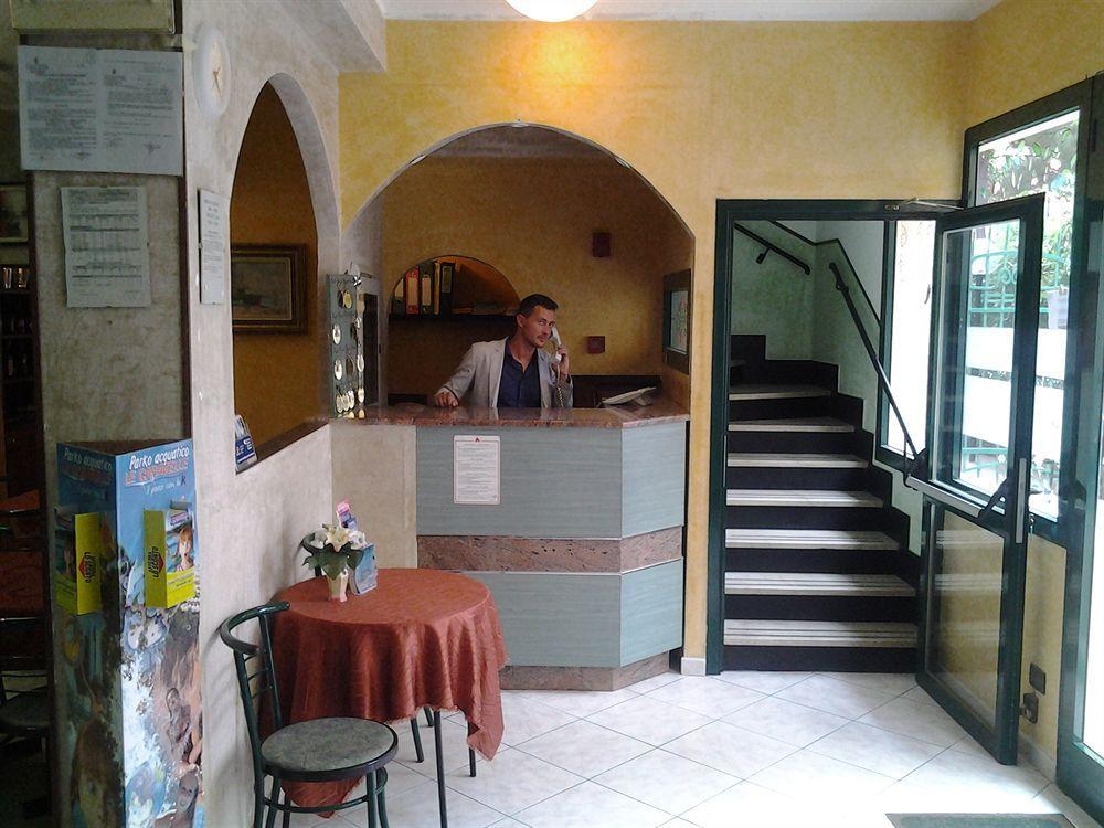 Hotel Lady Susanna Varazze Luaran gambar